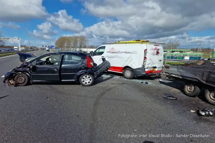 Ongeval op A10-Noord, weg tijdelijk afgesloten