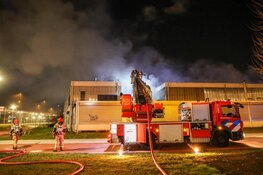 Grote brand bij bedrijf in Westpoort