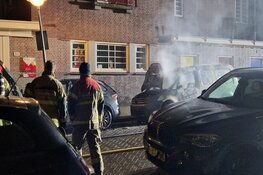 Brandstichting Admiralengracht: drie voertuigen in brand