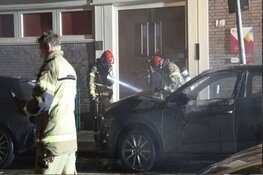 Brandstichting Admiralengracht: drie voertuigen in brand