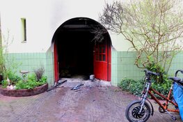 Fietstaxi`s in brand in Amsterdam-Centrum