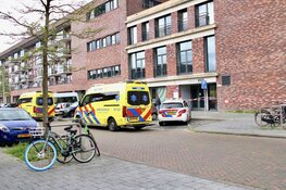 Steekpartij in Amsterdam-Noord, traumahelikopter ter plekke
