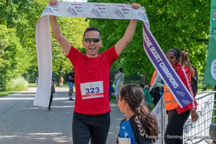 Iedereen samen in beweging tijdens Indische Buurt Run