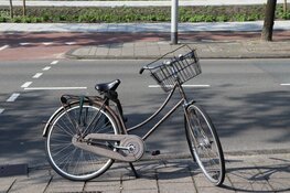 Fietser aangereden op Vlaardingenlaan in Amsterdam