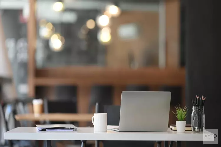 Een gezonde en duurzame plek om te werken met een zit sta bureau