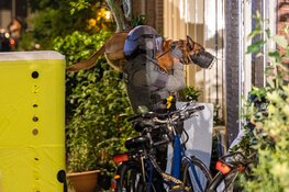 Arrestatieteam valt woning binnen in centrum Amsterdam