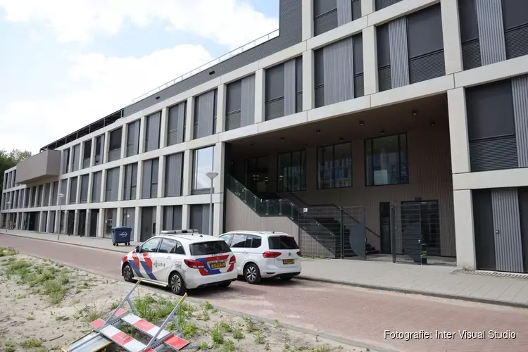Online bedreiging Amsterdamse scholen: driehoek alert, geen aanwijzingen voor reële dreiging