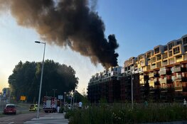 Uitslaande brand in appartementencomplex Joan Muyskenweg
