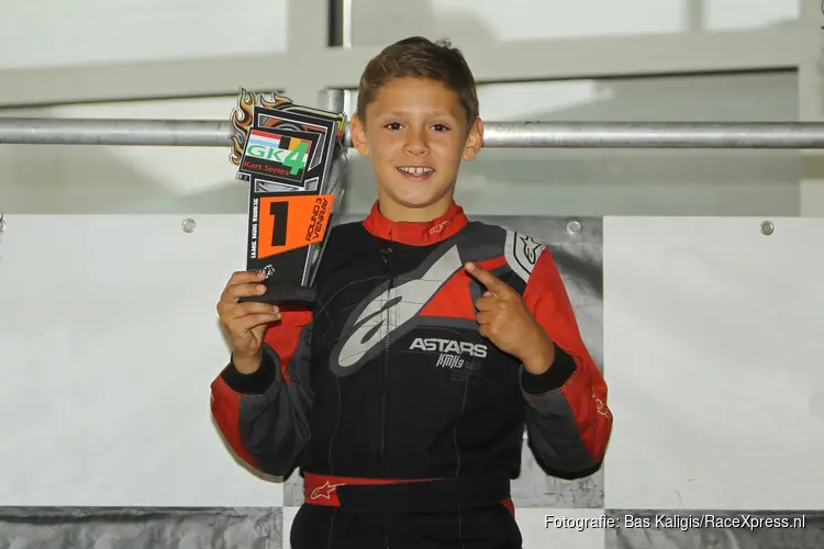Jason Lieveld bezorgt zijn overgroot oma en vader zijn zo vurig gewenste cadeau: P1 in GK4 Kart Series!
