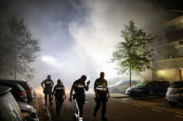 Bestelbus uitgebrand aan de Overleg in Amsterdam-Osdorp