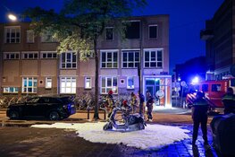 Scooter uitgebrand in Amsterdam Oud-West