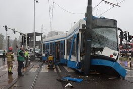 Tram ontspoort door storm in Amsterdam