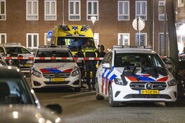 Medewerker avondwinkel gewond bij overval in Amsterdam Oost