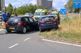 Veel schade bij ongeluk op Zuiderzeeweg