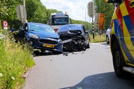Veel schade bij ongeluk op Zuiderzeeweg