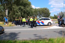Veel schade bij ongeluk op Zuiderzeeweg