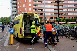 Fietser zwaargewond na ongeluk met overstekende tramreiziger