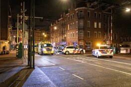 Fietser gereanimeerd na aanrijding met vluchtauto na inbraak in Amsterdam