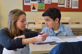 Tijdreizen en de stad ontdekken op de Amsterdamse zomerschool