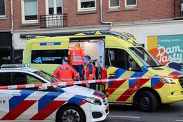 Botsing tussen fietser en scooterrijder in Amsterdam