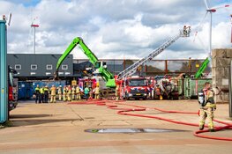 Brand bij recyclingbedrijf in Amsterdam