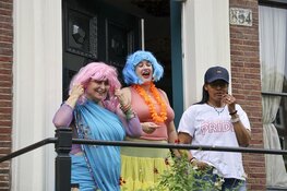 Weersvoorspellingen kunnen pret niet drukken op Pride Amsterdam (fotoalbum)