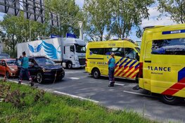 Kettingbotsing met vier auto`s op Kolkweg