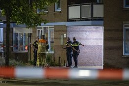 Verwarde man houdt hulpdiensten bezig na steekpartij Alfred Doblinstraat