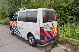 Hulpdiensten zoeken op de Nieuwe Meer in Amsterdam tevergeefs naar mogelijke drenkeling