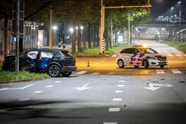 Gewonde bij flinke botsing op Jan van Galenstraat