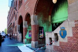 Beurs van Berlage beklad door milieu activisten