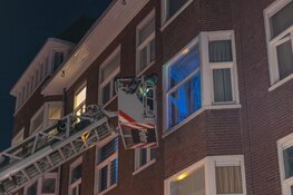 Man door raam van bovenwoning gevallen
