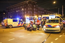 Auto rijdt door na aanrijding met scooter