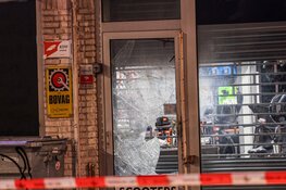 Explosie bij fietsenwinkel aan de Admiraal de Ruijterweg