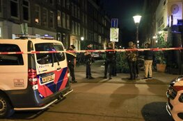 Arrestatieteam in actie op Overtoom