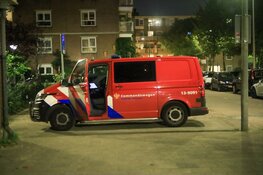 Persoon te water aan Arie Biemondstraat