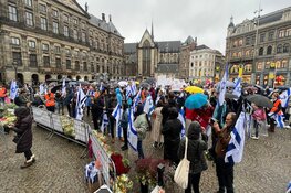 Honderden demonstranten voor Israël op de Dam