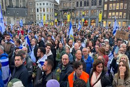 Honderden demonstranten voor Israël op de Dam