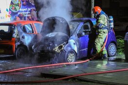 Autobrand aan Saaftingestraat in Amsterdam