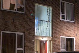 Explosie bij portiekwoning in Amsterdam