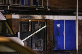 Brand aan achterkant van viswinkel in Nieuw-West