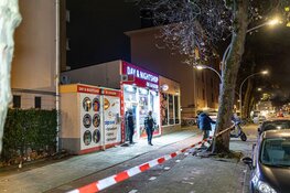 Avondwinkel overvallen in Nieuw-West