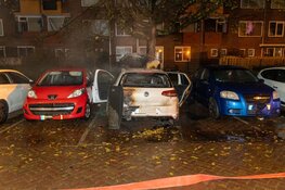 Gestolen auto gaat in vlammen op in Amsterdam