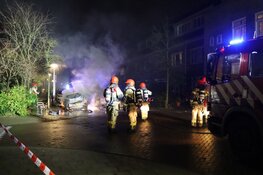 Hybride auto in brand in Amsterdam-Oost