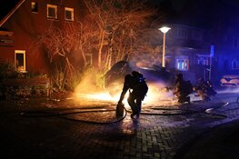 Hybride auto in brand in Amsterdam-Oost