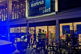 Man met schotwond aangetroffen in West