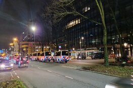 Ruim 100 voetbalsupporters aangehouden na vernielingen in metro