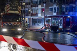 Veel rookontwikkeling bij brand in winkel aan Dapperstraat