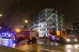 Grote brand in leegstaand kantoorpand in Amstelveen