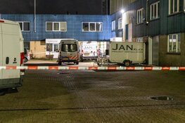 Explosie bij bedrijfspand in Weesp